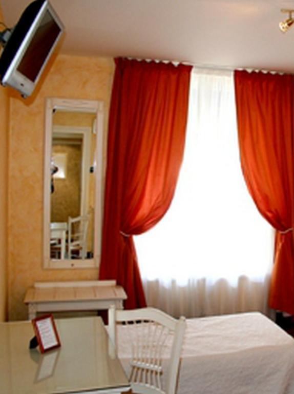 La Maison Blanche Romanèche-Thorins الغرفة الصورة